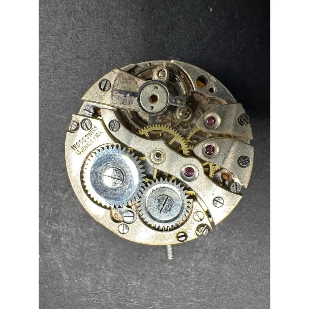 Vintage Wood Swiss Pocket Watch Movement 15 Jewels 18mm For Parts / Repair